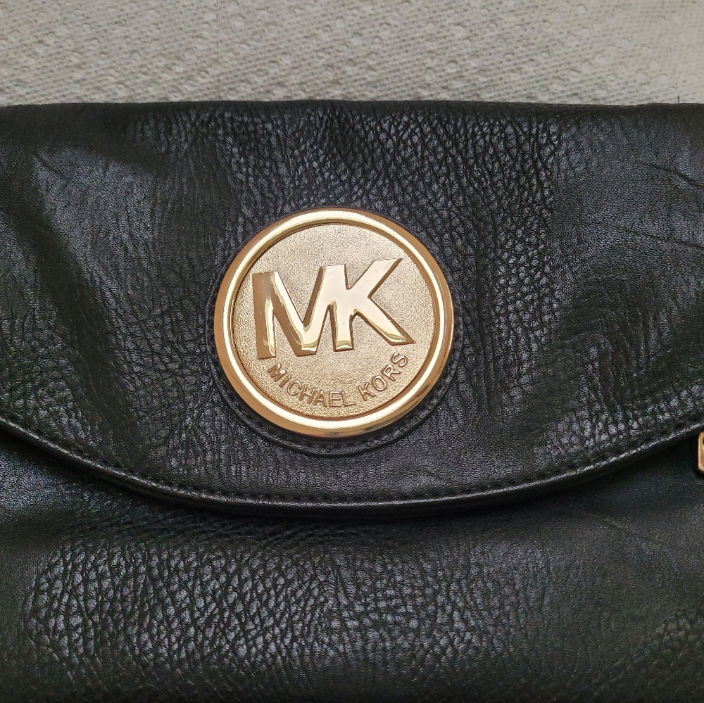 Michael Kors crossbody purse